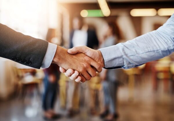 handshake 650